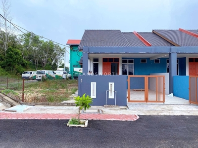 Rumah Teres 1 Tingkat Cantik Tepi Lebuhraya Machang - Kota Bharu For Sale