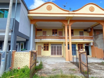 Rumah Teres 2 Tingkat di Taman Kota Harmoni, Bandar Baru Tanah Merah, Kelantan For Sale