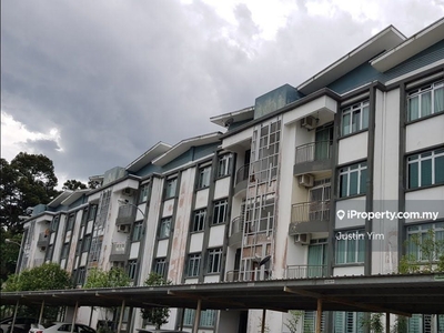 Seri Mengkuang 2 The Pine Residences for auction