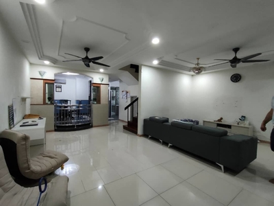 Taman Perling,Jln Beibis 2stry House For Rent