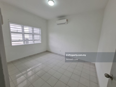 Taman Tasik Puchong, Ground Floor Townhouse, Gated Guarded (Full Loan)