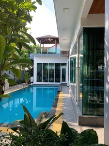 Triple Storey Villa TAR Villa Ampang For Sale With Private Swimming Pool