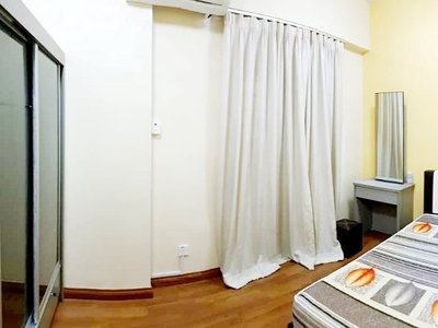 Aircond Furnished Middle Room RM 700 for Rent at Casa Desa, Taman Desa, Old Klang Road, Mid Valley, Bangsar, KL Sentral