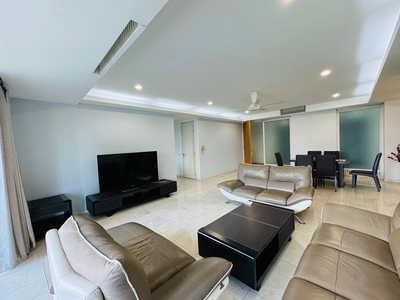 Fully furnished hampshire residence luxury condo