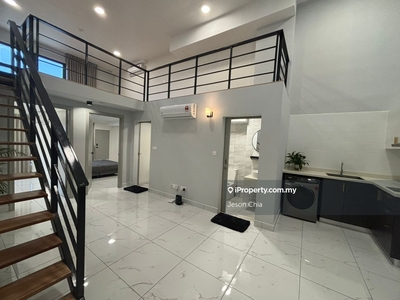 Luxury Loft unit 500m walk to MRT