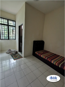Middle Room at Kota Warisan, Sepang