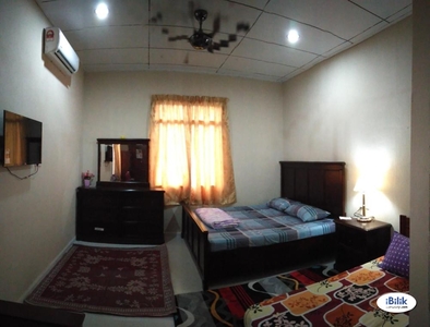 [ZERO DEPOSIT] Middle Room at Bandar Utama, Petaling Jaya Near One Utama, KPMG, MRT with WIFI