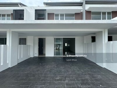 2 Sty Terrace ,Kota Emerald Garland 2 , Rawang Exclusive