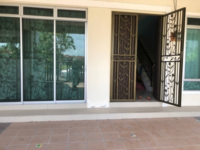 Bandar Seri Botani, Ipoh, Perak, Double Storey Terrace House, For Sale, New condition house, Facing North, Kitchen Extended, Strategic Location