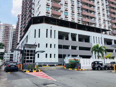 Freehold Apartment 3 Rooms LRT Kinrara Mas Condominium Bukit Jalil Taman Kinrara Puchong For Sale