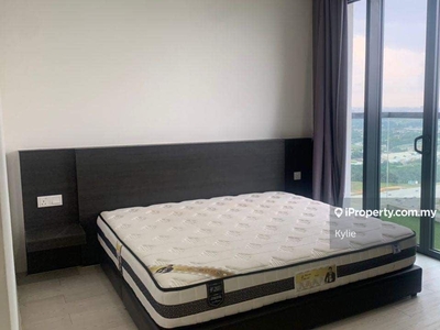 Good condition high floor balcony near MRT ready unit viewing anytime