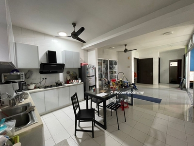High Floor 3 rooms unit in USJ 1 with Good Natural Lighting for Sale