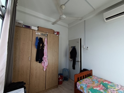 Middle Room at Parkhill Residence, Bukit Jalil - RM450