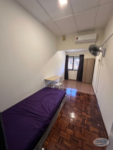 One Month Depo ❗ FEMALE Unit Room Rent + Air-Cond Rent at SS2, Kelana Jaya