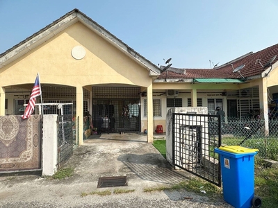 Rumah Teres Setingkat Bandar Seri Ehsan Banting For SALE