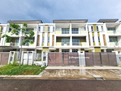 Seri Alam 3 Storey Terrace House, Partial Furnished, Gated & Guarded