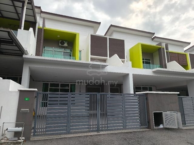 Lahat Mines Hill Park Double Storey Partial Furnished House For Rent