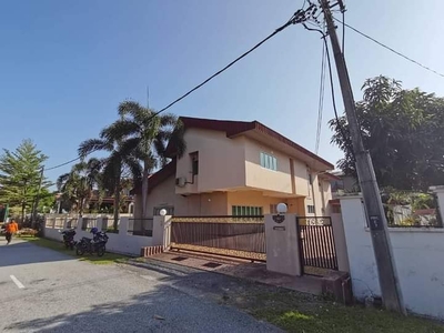 IPOH GARDEN SOUTH BUNGALOW DOUBLE STOREY HOUSE FOR SALE
