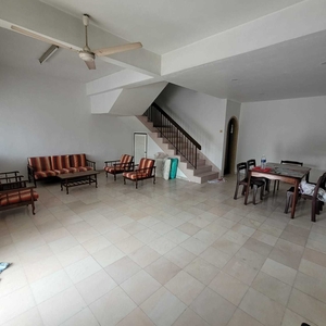 Johor Jaya@Jln Bakawali 2stry House For Rent(Jln Bakawali)