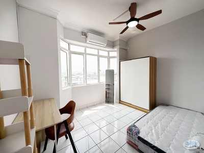 Middle Room at Kelana Puteri, Kelana Jaya with Super Single Bed ️