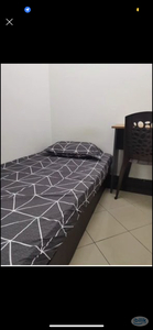 (Zero deposit)Comfy single room for rent at mentari court 1