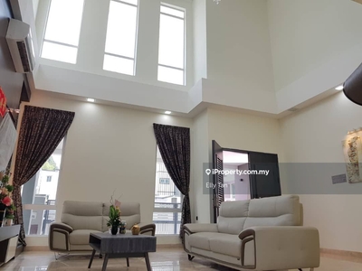 3 Storey Bungalow,Gated & Guarded,Fully Furnished