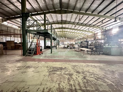 Bungalow warehouse/factory With office for rent In Sungai Petani