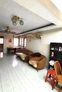 Saujana apartment for sale at damansara damai, renovated, 1st floor, kitchen cabinet, 1 carpark, aircond