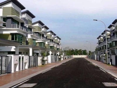 5 bedroom Semi-detached House for sale in Klang