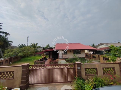 Bungalow Kampung Paya Baru, Port Dickson - Rumah Cantik!