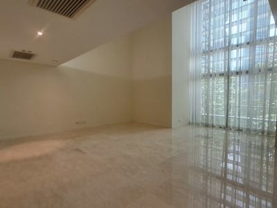 Dua Residenecy Duplex Renovated in tip top condition for sale at RM2.8 Million only