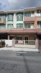 Freehold 2.5 Storey Terrace House