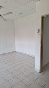 Puchong, Taman Putra Prima Double Storey House For Rent