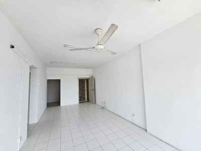 selayang point condo for rent, 1 carpark, tiles floor