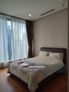 Walking distance pavillion mall, tip top condition