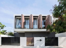 KL- Double Storey House 24x75 Freehold [ Gated & Guarded ]