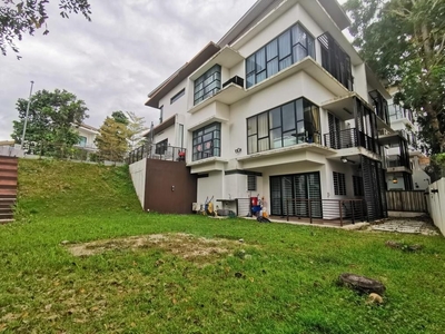 2.5 Storey Semi-D House @ LYDEN, Sierra 16, Puchong South [ Huge Land | Value Buy ]