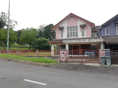 2storey Corner Semi D Bandar Seri Putra Kajang Larger Land,Freehold