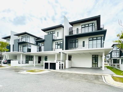 Freehold Modern Design 3 Storey Semi Detached House Presint 12 Putrajaya For Sale