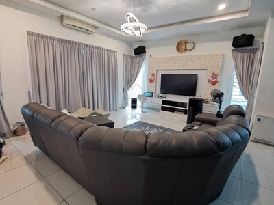 Good condition+Full furnished houes for sale,Bukit Banyan Eugenia