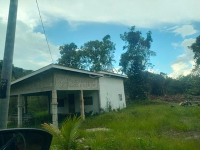 Rumah kampung dan tanah Kupang
