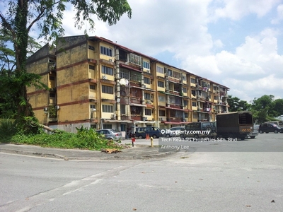 Taman Pertama freehold Flat for Sale near MRT station 4 Rooms 2 Baths
