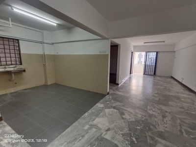 VINTAGE POINT CONDO with City View : Near KTM Salak Selatan Station