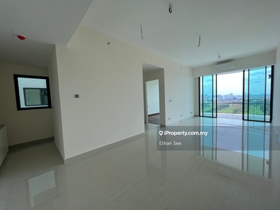 Golf Course View Premium Residence For Sale
