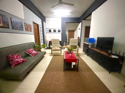 1 Single room for rent for FEMALE ONLY near KB Mall