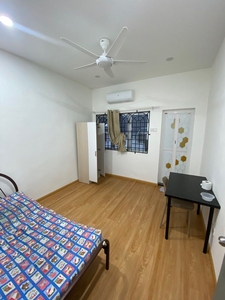 5mins to MRT Station | Private Room at Taman Midah
