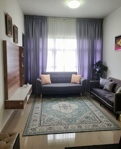 [Almost Fully Furnished] Lakeville Residence @ Kepong