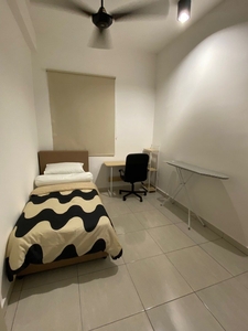 BSP21 Single Room fully furnished (Female only)
