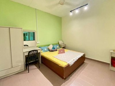 City Living at its Best ️ Room 3 Min Walking Distance To Monorel KL
