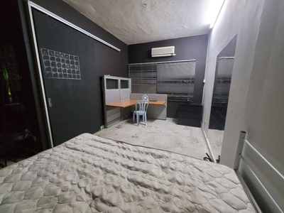 Cozy room available in petaling jaya damansara
